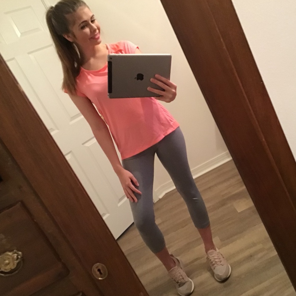 Champion workout top